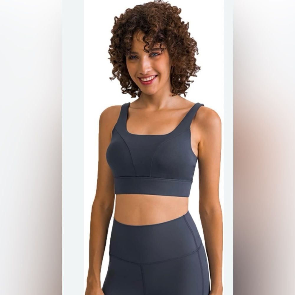 CYCLE HOUSE sports bra NWT Size M